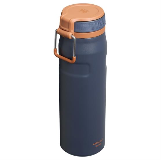 Stanley The Iceflow Bottle Twist Flip  L Twilight