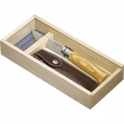 Opinel N°8 Kniv i Oliven Træ – Elegant Gaveæske til Friluftsliv