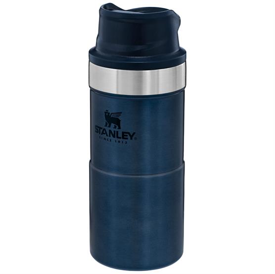 Stanley Classic Trigger Action Travel Mug  L